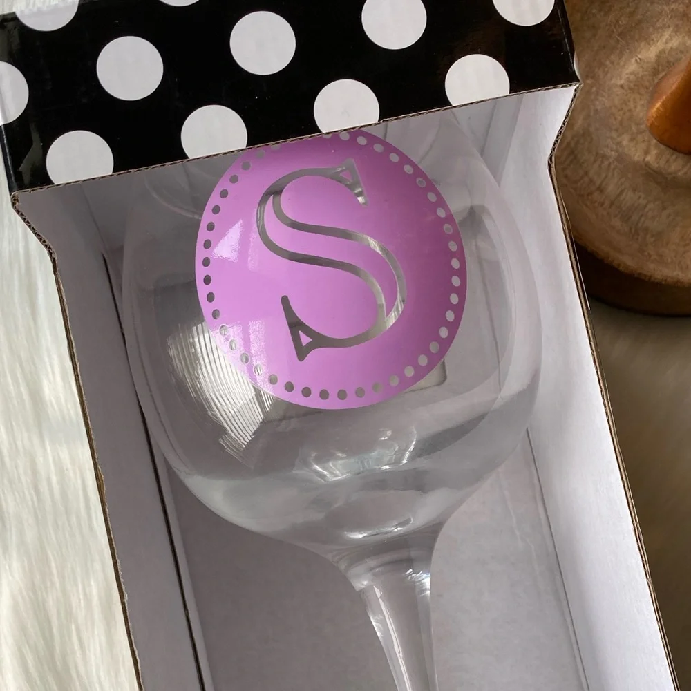 NWT S initial 18 Ounces Wine Glass in Box